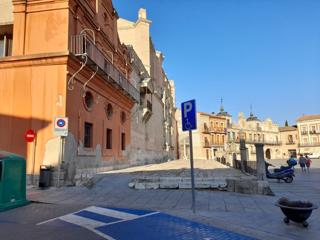 Plaza de aparcamiento para personas con movilidad reducida